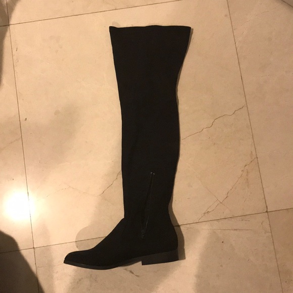 Thigh high suede boot - Picture 1 of 1
